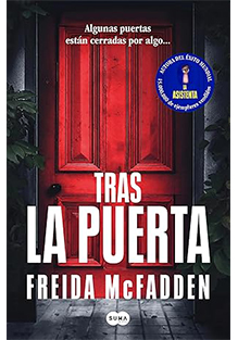 Tras la puerta